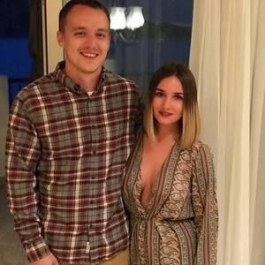 Meet your Posher, Ashton